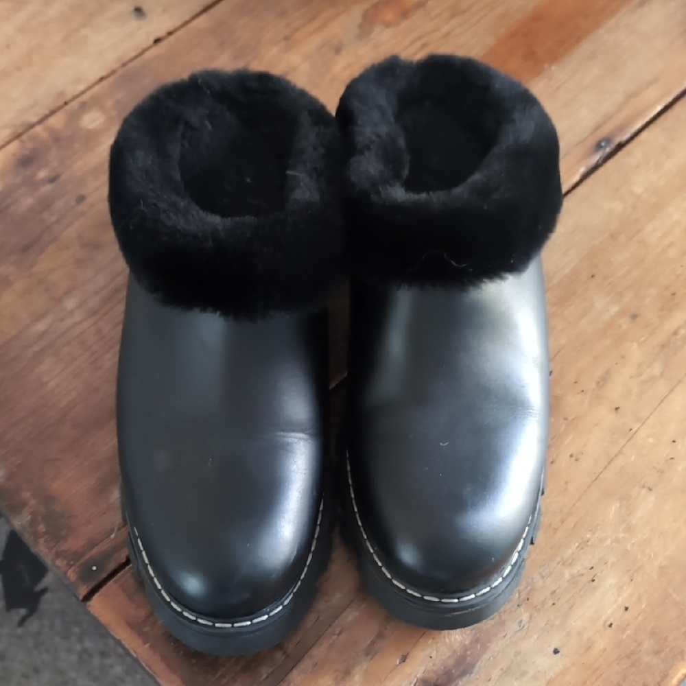 Black Shearling-Lined Leather Clogs